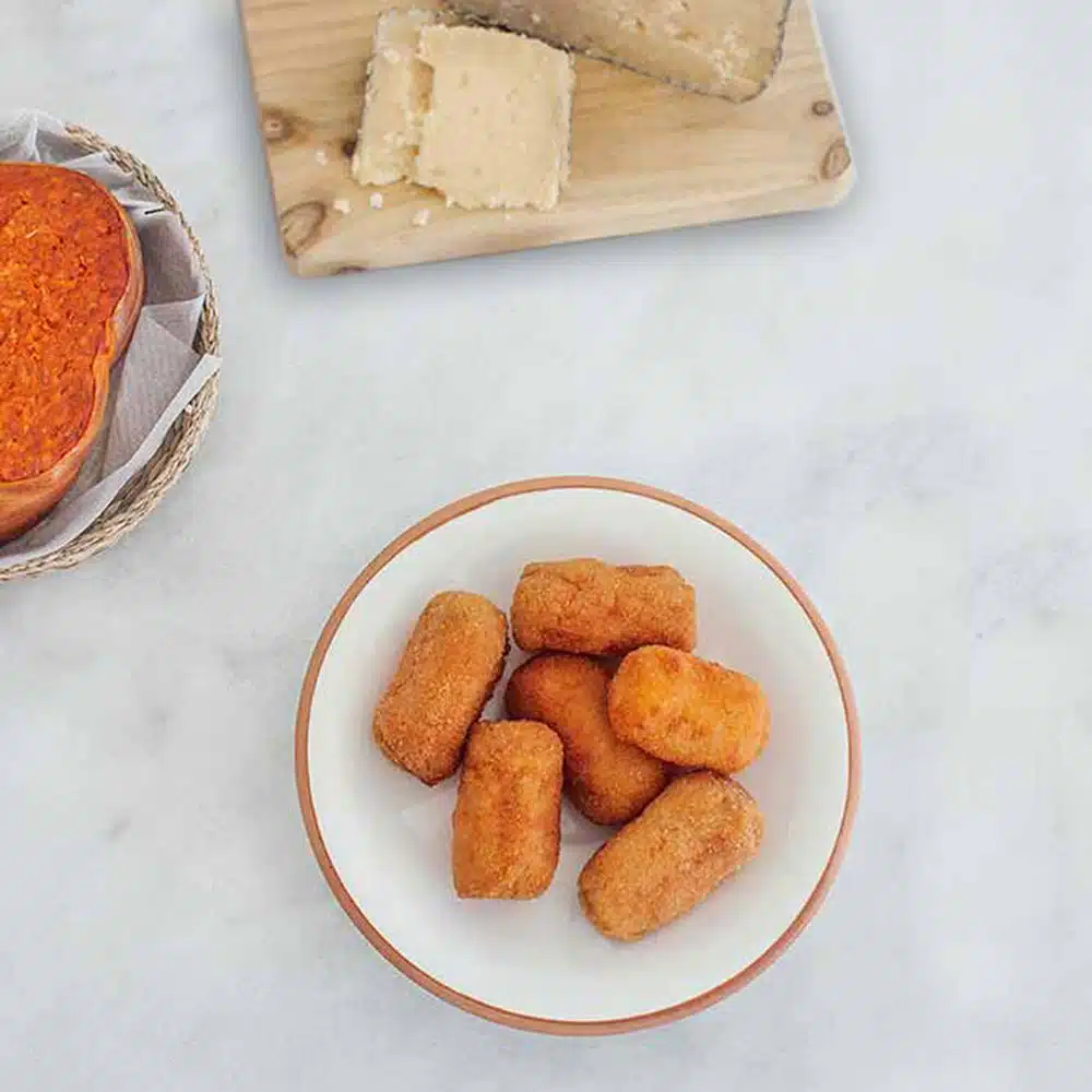 Croqueta artesana de saobrasada y parmesano
